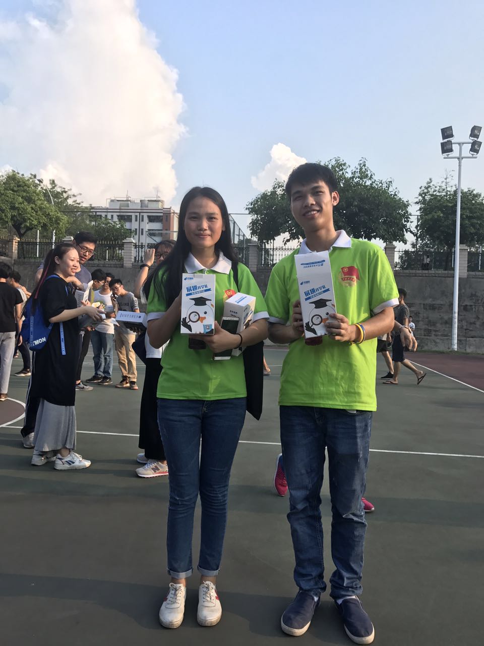 F:\网络稿件\2017年9月网络\展翅开学礼派发新闻稿及相片\微信图片_20170913151031.jpg
