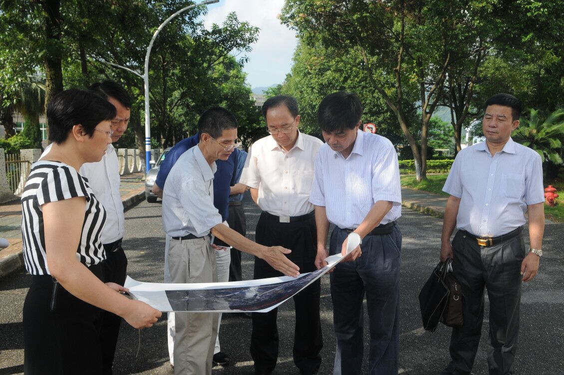 F:\网络稿件\2017年6月网络\纯文纯相\市长4.jpg