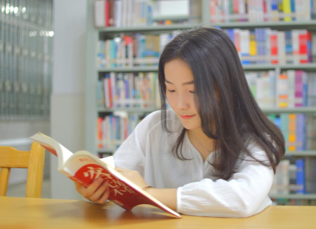 洪丹妮.jpg